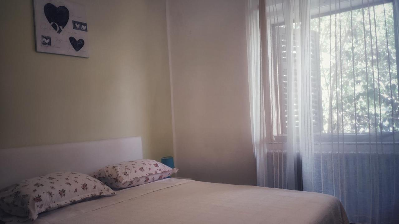 Apartmani Leon Biograd Na Moru Exteriör bild