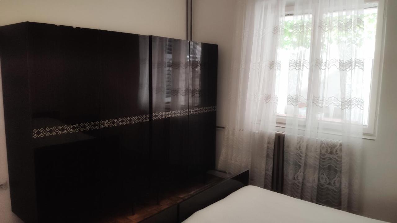 Apartmani Leon Biograd Na Moru Exteriör bild